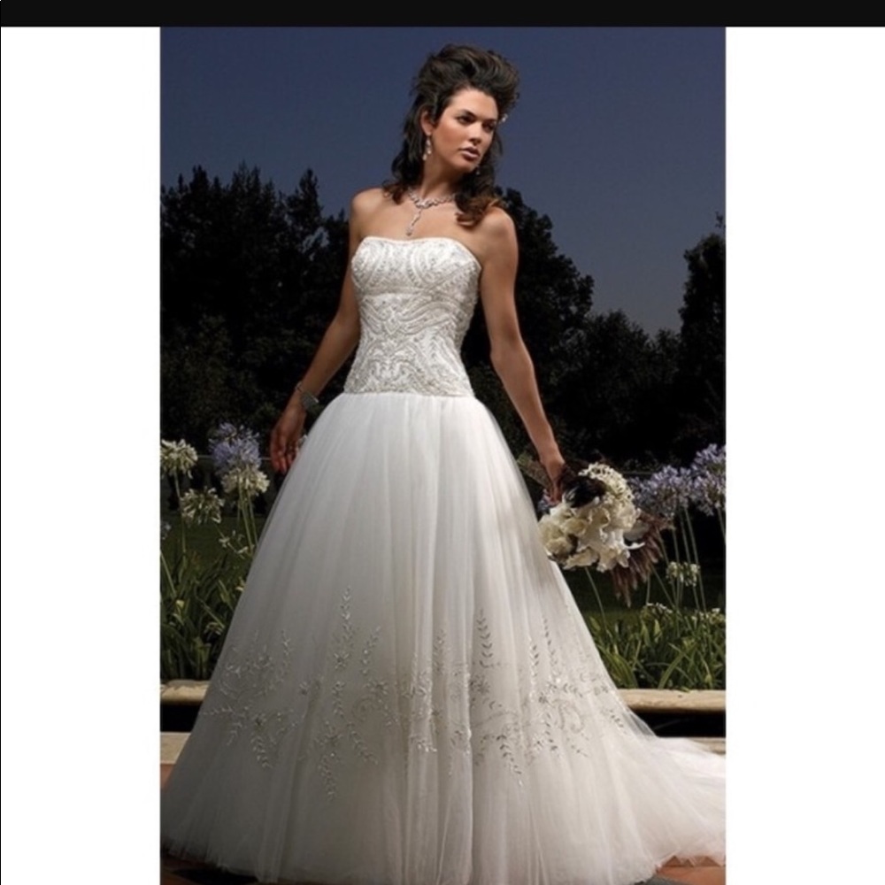 Wedding dress